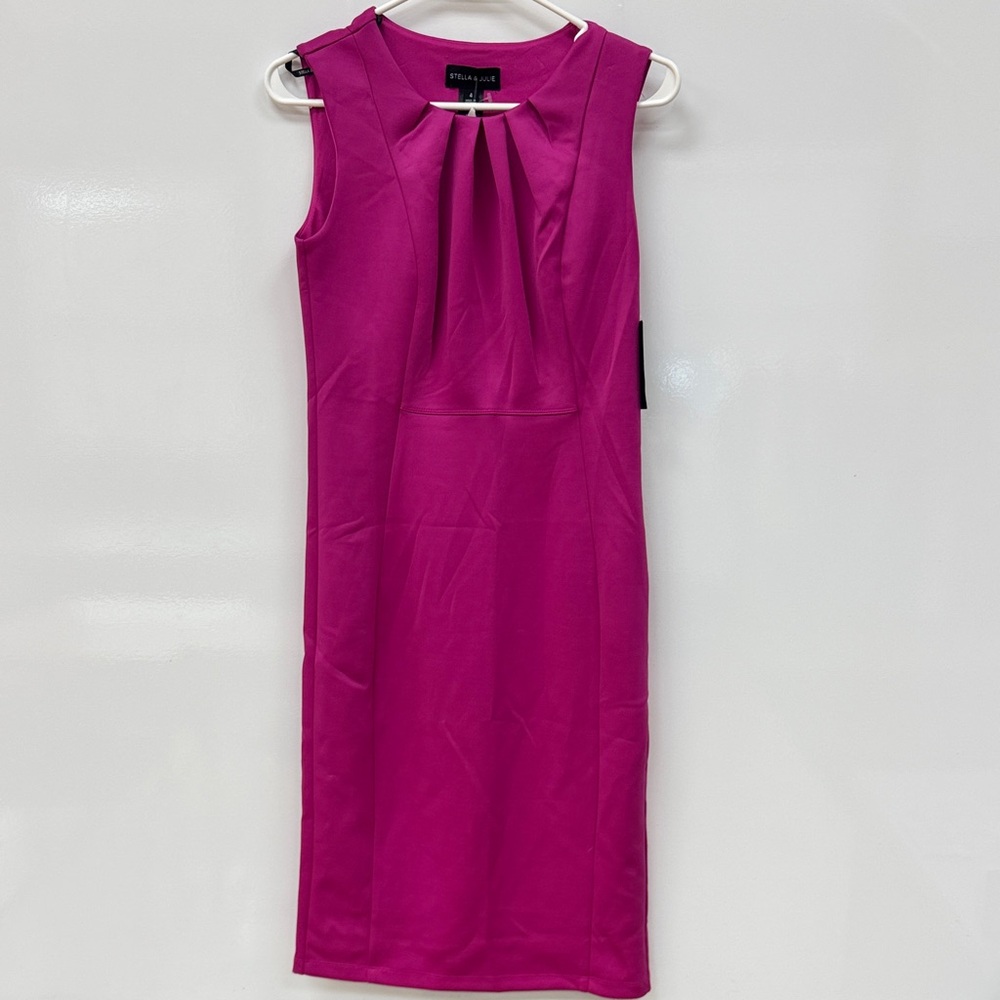 Elegant Fuchsia Midi Dress